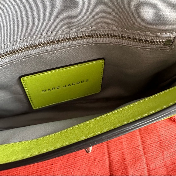Marc Jacobs J Marc shoulder bag in green glow, new without tag - Picture 4 of 4